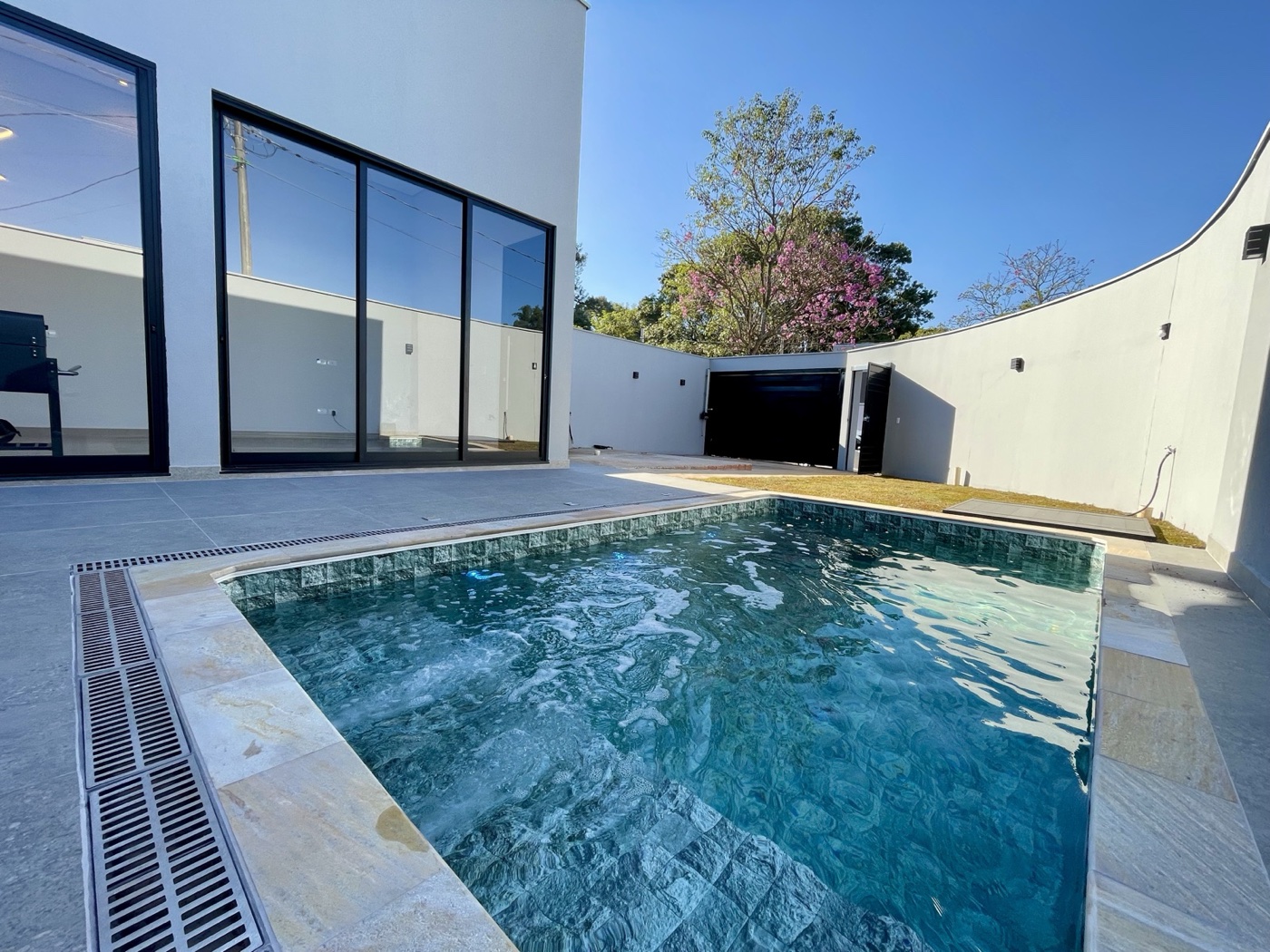 Casa entregue pela Le Mans Construtora em Dois Córregos, Piracicaba/SP